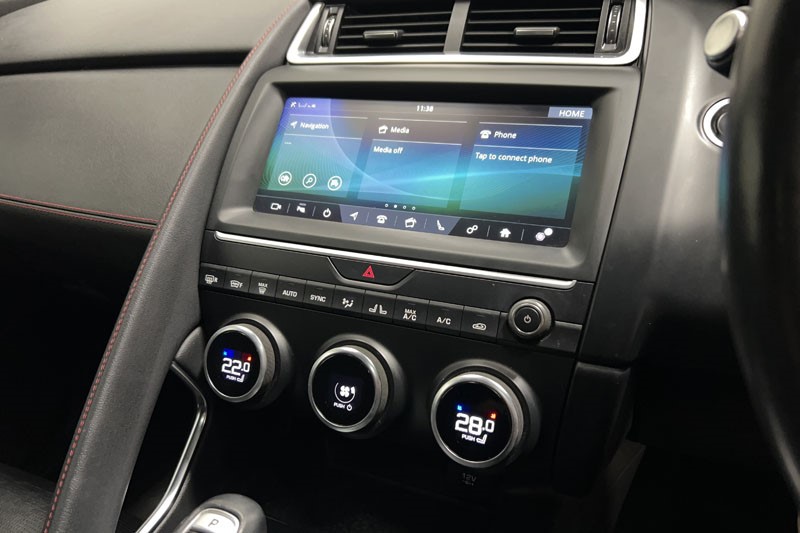 2020 (20) JAGUAR E-PACE 2.0d Chequered Flag Edition 5dr Auto 5145449