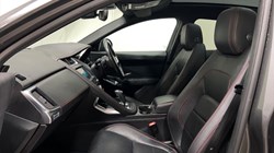 2020 (20) JAGUAR E-PACE 2.0d Chequered Flag Edition 5dr Auto 5145428