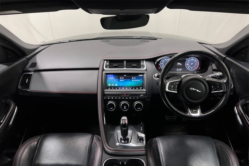 2020 (20) JAGUAR E-PACE 2.0d Chequered Flag Edition 5dr Auto 5145434