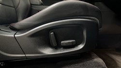 2020 (20) JAGUAR E-PACE 2.0d Chequered Flag Edition 5dr Auto 5145441