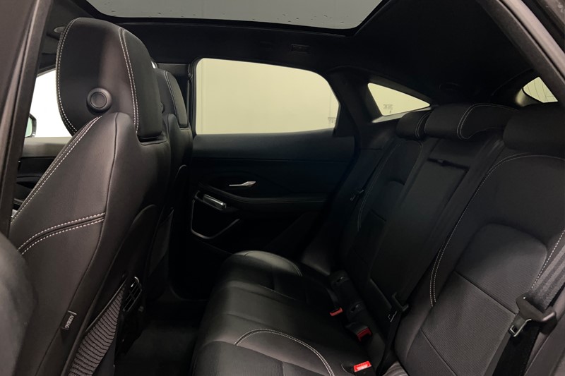 2023 (73) JAGUAR E-PACE 2.0 D200 R-Dynamic SE Black 5dr Auto 5153262