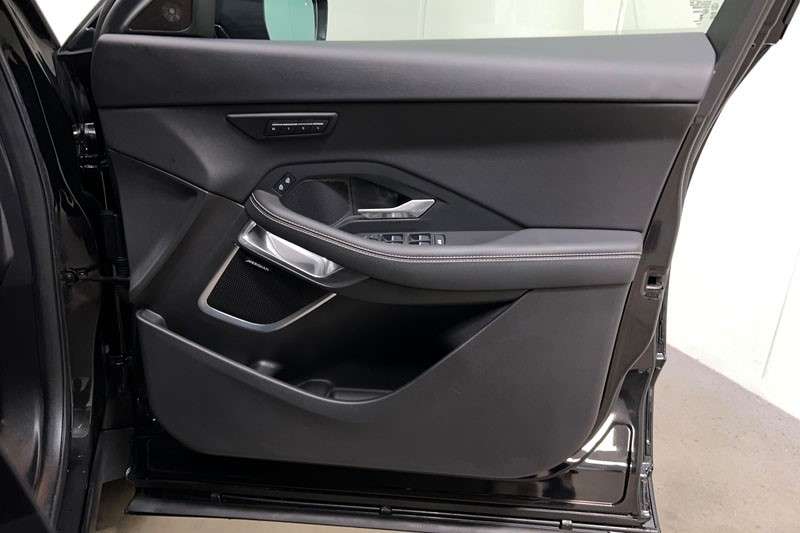 2023 (73) JAGUAR E-PACE 2.0 D200 R-Dynamic SE Black 5dr Auto 5153271