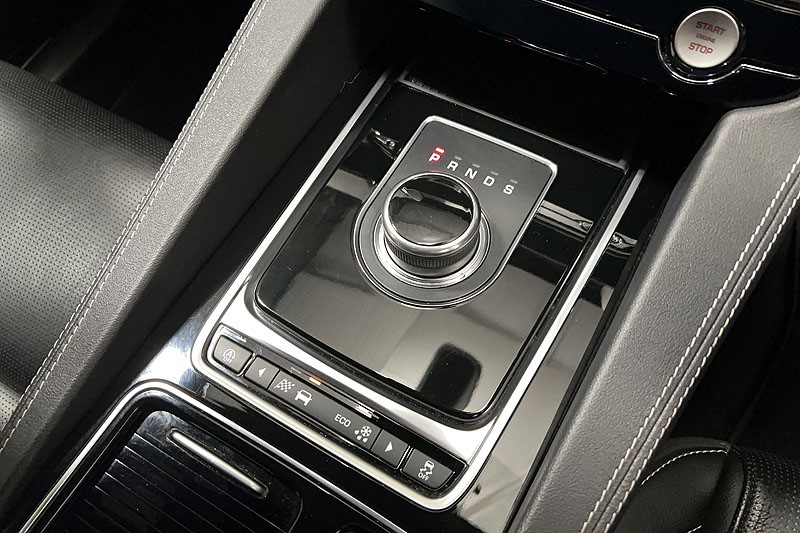 2020 (20) JAGUAR F-PACE 2.0d R-Sport 5dr Auto AWD 5147812