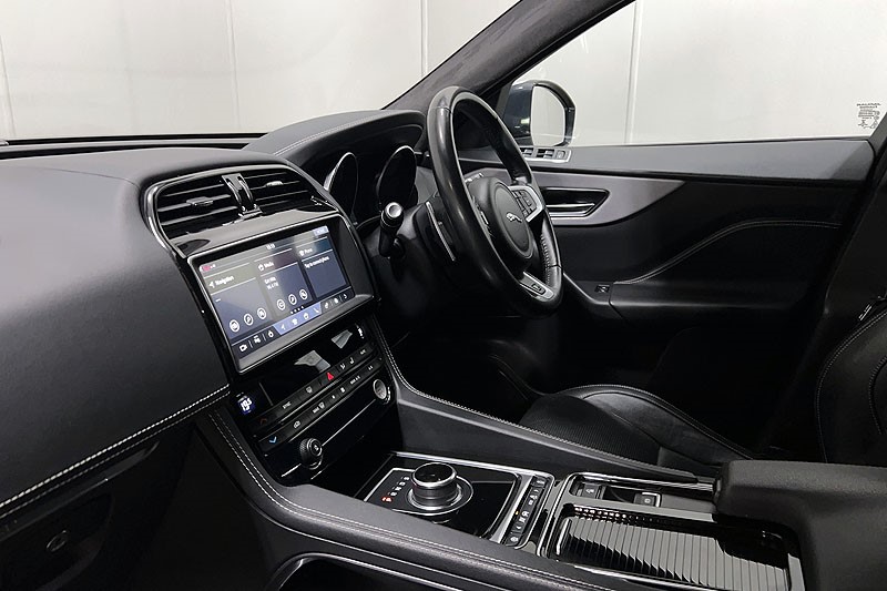 2020 (20) JAGUAR F-PACE 2.0d R-Sport 5dr Auto AWD 5147823