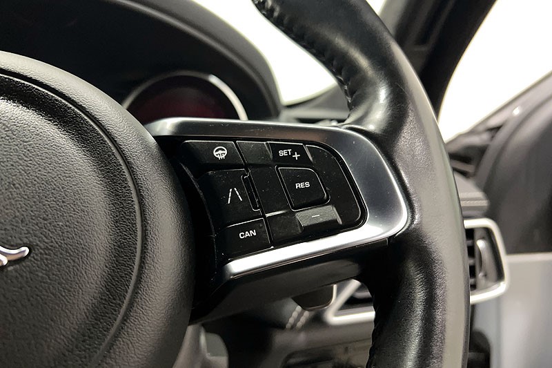 2020 (20) JAGUAR F-PACE 2.0d R-Sport 5dr Auto AWD 5147809