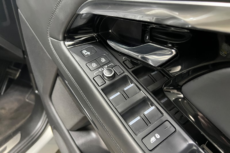 2021 (21) LAND ROVER RANGE ROVER EVOQUE 1.5 P300e R-Dynamic HSE 5dr Auto 5143799