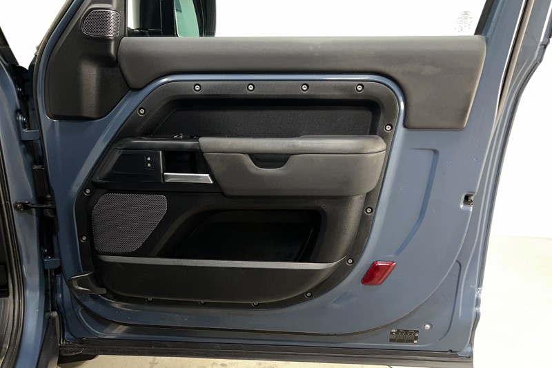 2023 (23) LAND ROVER COMMERCIAL DEFENDER 3.0 D250 Hard Top Auto 5134424