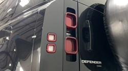 2023 (23) LAND ROVER DEFENDER 2.0 P400e XS Edition 110 5dr Auto 5154807