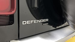 2023 (23) LAND ROVER DEFENDER 2.0 P400e XS Edition 110 5dr Auto 5154808