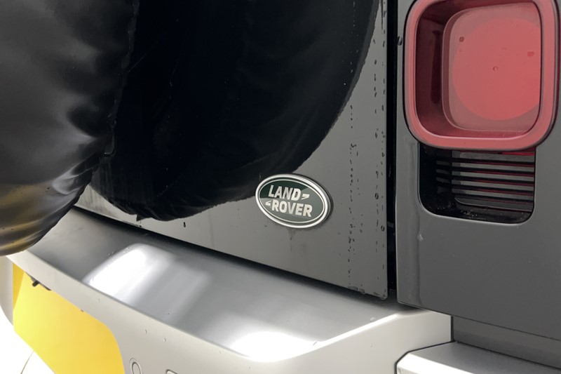 2023 (23) LAND ROVER DEFENDER 2.0 P400e XS Edition 110 5dr Auto 5154809