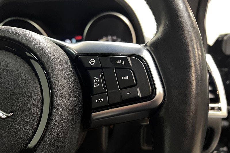 2019 (19) JAGUAR F-TYPE 3.0 [380] Supercharged V6 R-Dynamic 2dr Auto 5148713