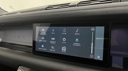 2022 (22) LAND ROVER DEFENDER 3.0 D250 X-Dynamic SE 90 3dr Auto 5178688