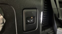 2022 (22) LAND ROVER DEFENDER 3.0 D250 X-Dynamic SE 90 3dr Auto 5178698