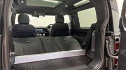 2022 (22) LAND ROVER DEFENDER 3.0 D250 X-Dynamic SE 90 3dr Auto 5178697