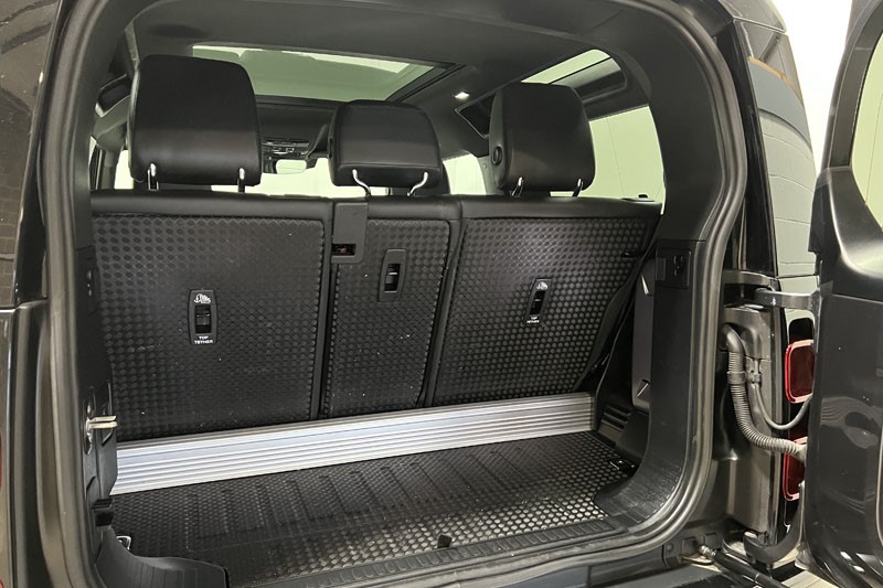 2022 (22) LAND ROVER DEFENDER 3.0 D250 X-Dynamic SE 90 3dr Auto 5178695