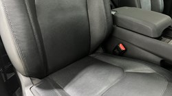 2022 (22) LAND ROVER DEFENDER 3.0 D250 X-Dynamic SE 90 3dr Auto 5178674