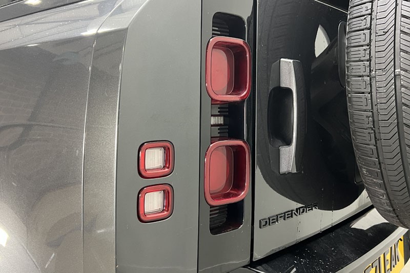 2022 (22) LAND ROVER DEFENDER 3.0 D250 X-Dynamic SE 90 3dr Auto 5178699