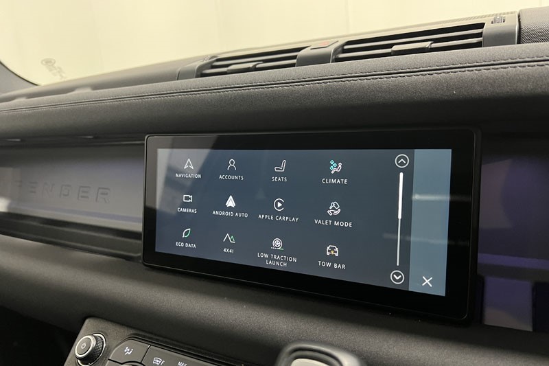 2022 (22) LAND ROVER DEFENDER 3.0 D250 X-Dynamic SE 90 3dr Auto 5178687