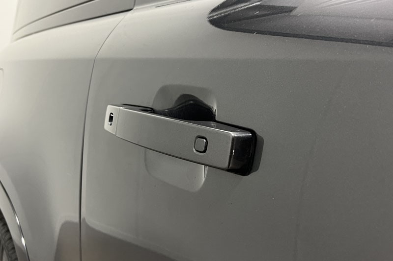 2022 (22) LAND ROVER DEFENDER 3.0 D250 X-Dynamic SE 90 3dr Auto 5178703