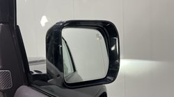 2022 (22) LAND ROVER DEFENDER 3.0 D250 X-Dynamic SE 90 3dr Auto 5178672