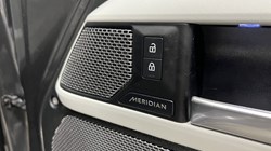 2022 (22) LAND ROVER DEFENDER 3.0 D250 X-Dynamic SE 90 3dr Auto 5178671