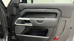 2022 (22) LAND ROVER DEFENDER 3.0 D250 X-Dynamic SE 90 3dr Auto 5178669