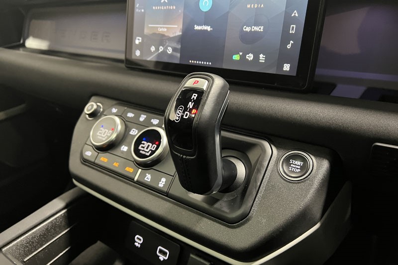 2022 (22) LAND ROVER DEFENDER 3.0 D250 X-Dynamic SE 90 3dr Auto 5178680