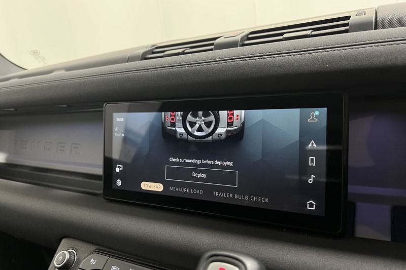 2022 (22) LAND ROVER DEFENDER 3.0 D250 X-Dynamic SE 90 3dr Auto 5178690