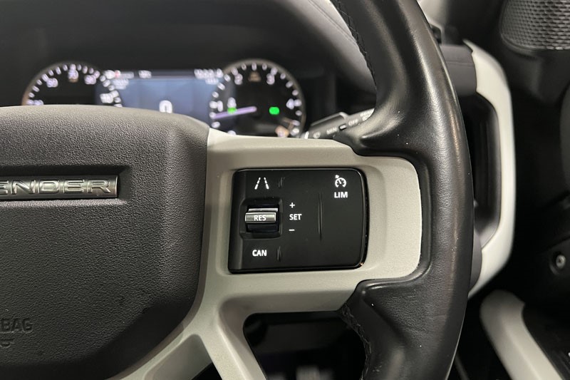 2022 (22) LAND ROVER DEFENDER 3.0 D250 X-Dynamic SE 90 3dr Auto 5178678