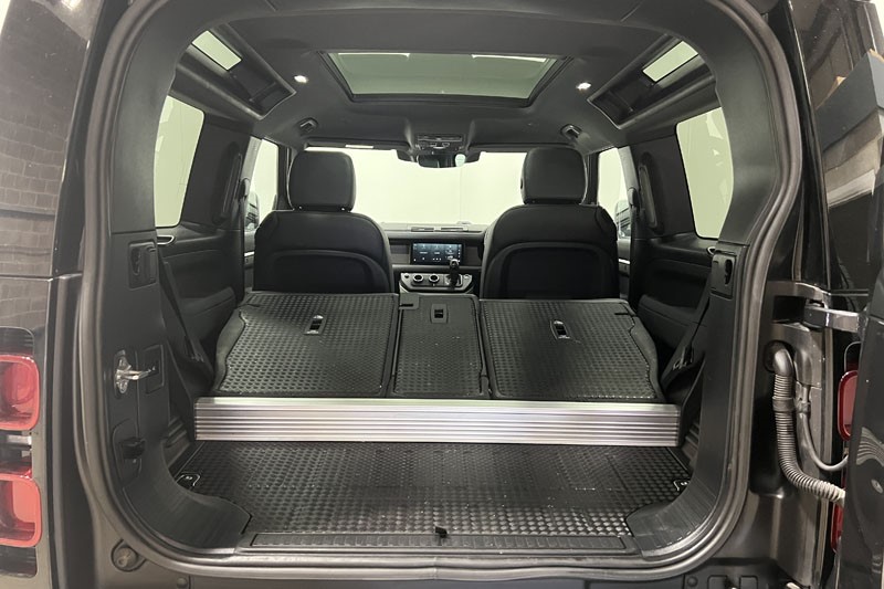 2022 (22) LAND ROVER DEFENDER 3.0 D250 X-Dynamic SE 90 3dr Auto 5178696