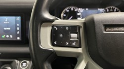 2022 (22) LAND ROVER DEFENDER 3.0 D250 X-Dynamic SE 90 3dr Auto 5178677