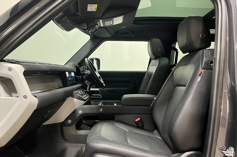 2022 (22) LAND ROVER DEFENDER 3.0 D250 X-Dynamic SE 90 3dr Auto 5178660