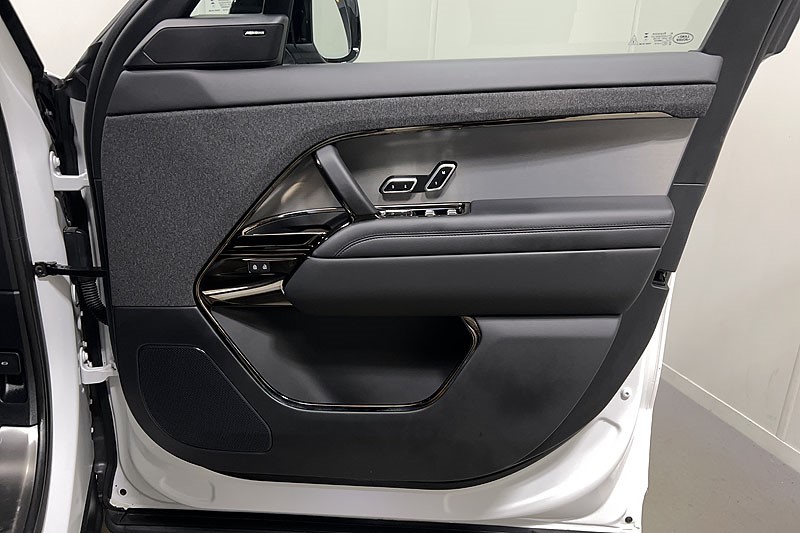 2023 (23) LAND ROVER RANGE ROVER SPORT 3.0 D300 Dynamic SE 5dr Auto 5163198