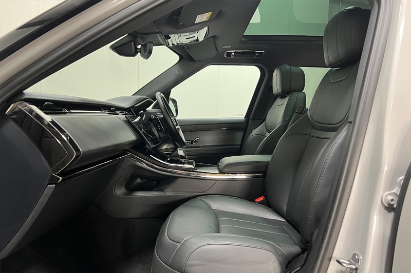 2025 (25) LAND ROVER RANGE ROVER SPORT 3.0 D300 Dynamic SE 5dr Auto 5163851