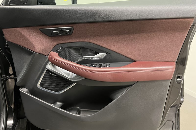 2023 (23) JAGUAR E-PACE 1.5 P300e R-Dynamic HSE 5dr Auto 5185052