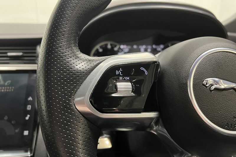 2023 (23) JAGUAR E-PACE 1.5 P300e R-Dynamic HSE 5dr Auto 5185060