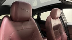 2023 (23) JAGUAR E-PACE 1.5 P300e R-Dynamic HSE 5dr Auto 5185058