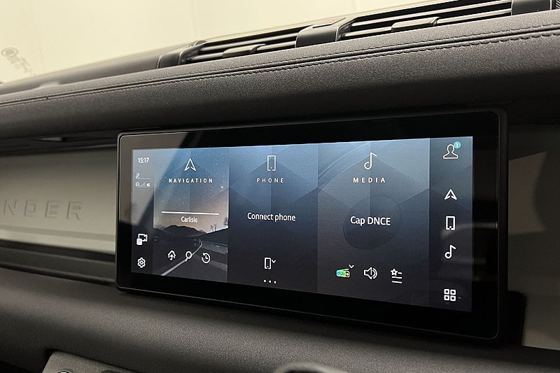 2022 (72) LAND ROVER DEFENDER 3.0 D250 SE 110 5dr Auto 5164382