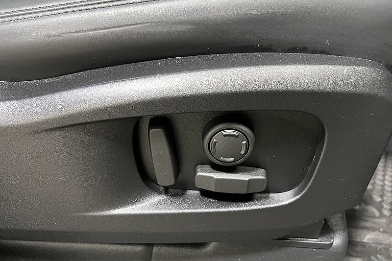 2022 (72) LAND ROVER DEFENDER 3.0 D250 SE 110 5dr Auto 5164371