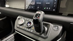 2022 (72) LAND ROVER DEFENDER 3.0 D250 SE 110 5dr Auto 5164378