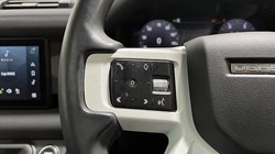 2022 (72) LAND ROVER DEFENDER 3.0 D250 SE 110 5dr Auto 5164375