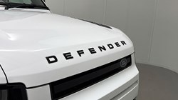 2022 (72) LAND ROVER DEFENDER 3.0 D250 SE 110 5dr Auto 5164402
