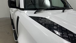 2022 (72) LAND ROVER DEFENDER 3.0 D250 SE 110 5dr Auto 5164400