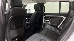 2022 (72) LAND ROVER DEFENDER 3.0 D250 SE 110 5dr Auto 5164389