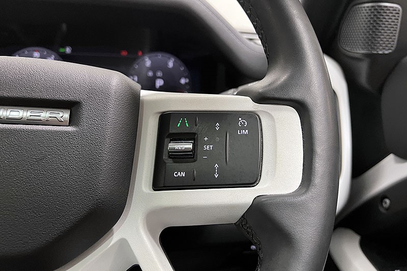 2022 (72) LAND ROVER DEFENDER 3.0 D250 SE 110 5dr Auto 5164376