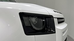 2022 (72) LAND ROVER DEFENDER 3.0 D250 SE 110 5dr Auto 5164401