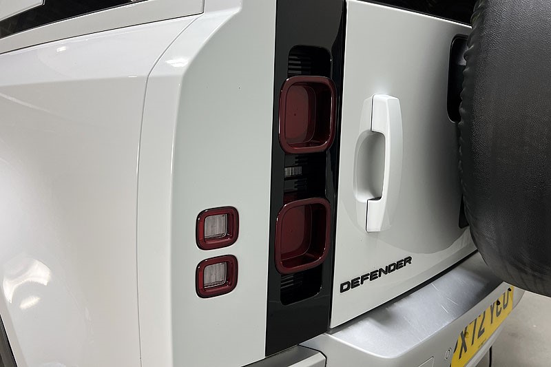 2022 (72) LAND ROVER DEFENDER 3.0 D250 SE 110 5dr Auto 5164395