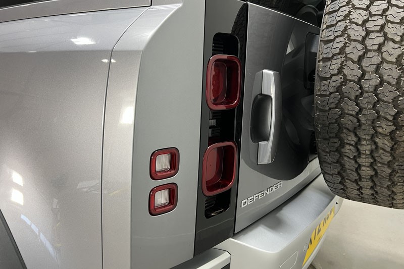 2022 (72) LAND ROVER DEFENDER 3.0 D300 SE 110 5dr Auto 5163527