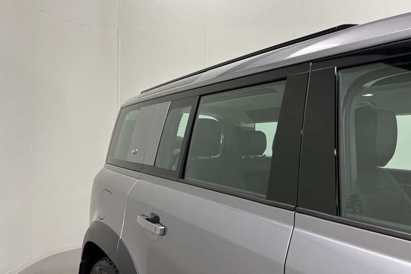 2022 (72) LAND ROVER DEFENDER 3.0 D300 SE 110 5dr Auto 5163530