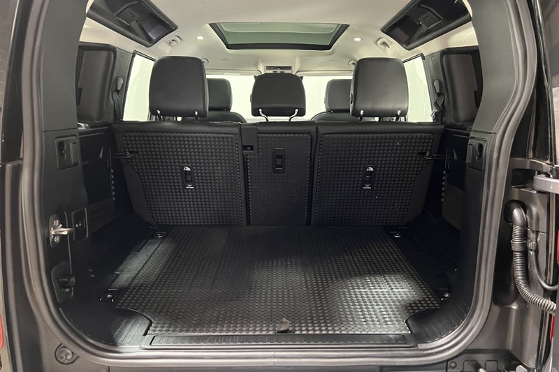 2022 (72) LAND ROVER DEFENDER 3.0 D300 SE 110 5dr Auto 5163524